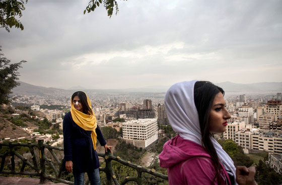 صور.. تكشف عن الوجه الاخر للحياة في ايران المحافظة صورة رقم 23