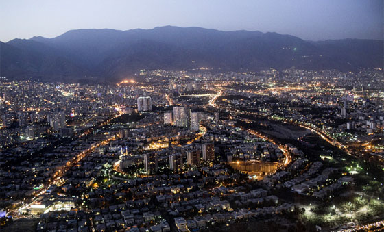 صور.. تكشف عن الوجه الاخر للحياة في ايران المحافظة صورة رقم 41