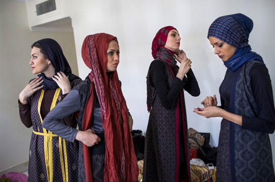 صور.. تكشف عن الوجه الاخر للحياة في ايران المحافظة صورة رقم 45