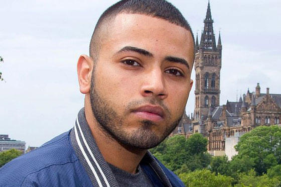 شهامة شاب عربي تتوجه بطلا في اسكتلندا  صورة رقم 1