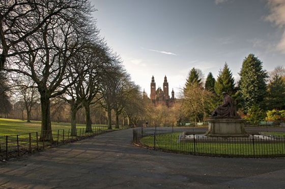 شهامة شاب عربي تتوجه بطلا في اسكتلندا  صورة رقم 4