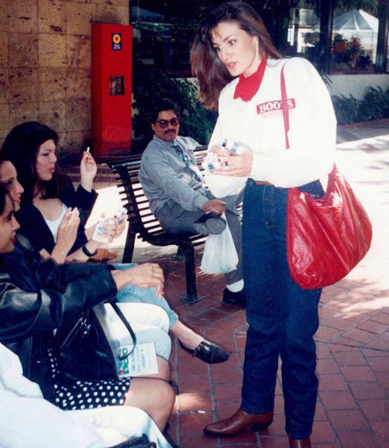 بالصور: ليتيسيا اورتيس.. من بائعة سجائر في المكسيك الى عرش اسبانيا صورة رقم 3