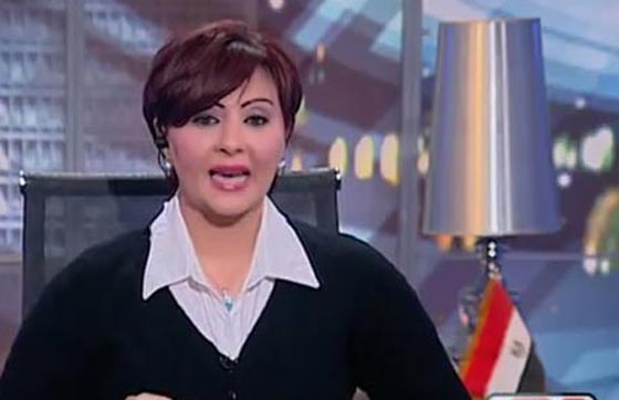 حرب فيسبوكية ضارية.. كاتبة قطرية لأفيخاي ادرعي: يقصف عمرك صورة رقم 3