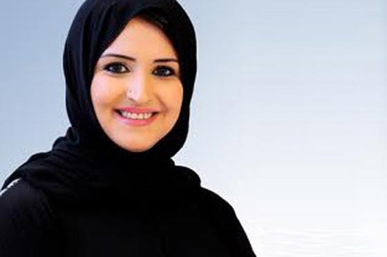 حرب فيسبوكية ضارية.. كاتبة قطرية لأفيخاي ادرعي: يقصف عمرك صورة رقم 6