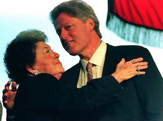 كلينتون كان زير نساء ومونيكا  لم تكن المغامرة الوحيدة في حياته صورة رقم 3