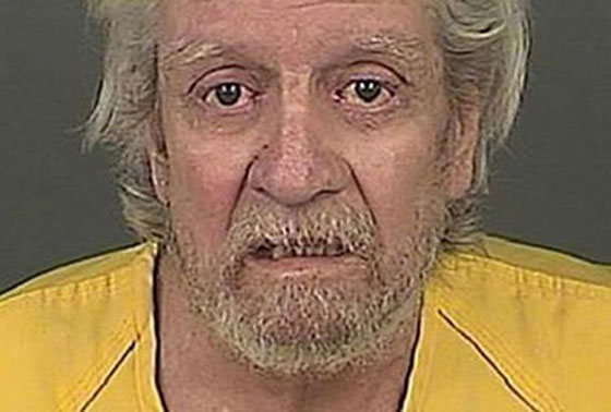 بعد ان اقتحم بنكا.. لص غبي يسهل على الشرطة القاء القبض عليه صورة رقم 1