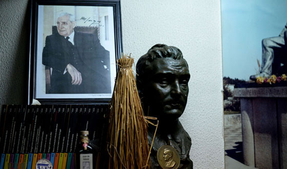 كاد يُقتل فيها.. دارة الطاغية سالاراز معروضة للبيع بملايين الدولارات صورة رقم 1