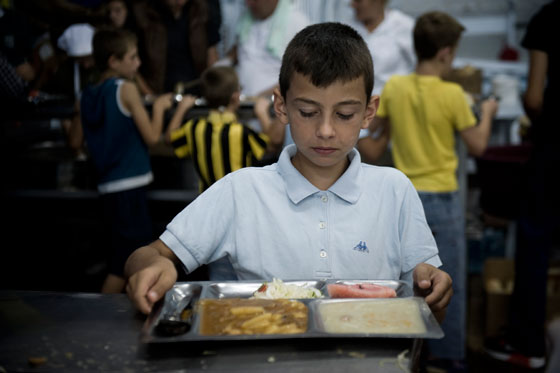 صور المسلمين في العالم يستقبلون عيد الفطر بصلاة العيد صورة رقم 19