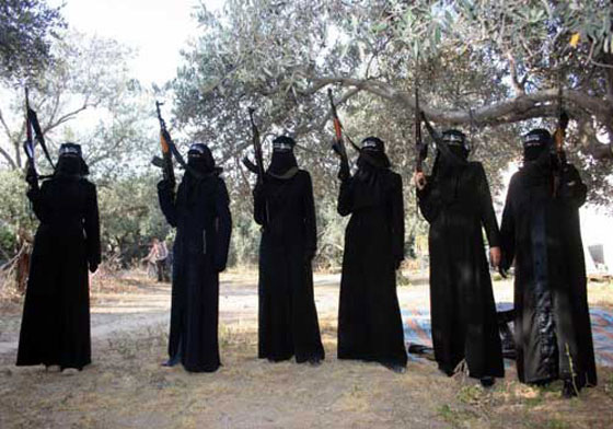 بواسطة مكتب خاص.. داعش يجمع بين مقاتليه، عازباته وارامله على مخدة واحدة صورة رقم 2