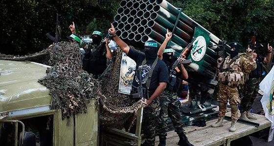 مناشير اسرائيلية تطالب اهالي غزة بتقديم معلومات عن مقاتلي حماس والجهاد!! صورة رقم 3