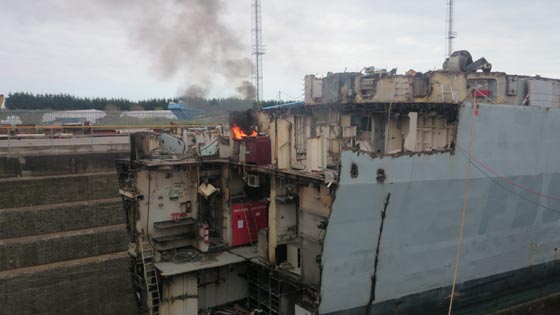 مفاجأة مدهشة.. ظهور شبح يحمل فاسا على متن فرقاطة عسكرية مهجورة صورة رقم 6