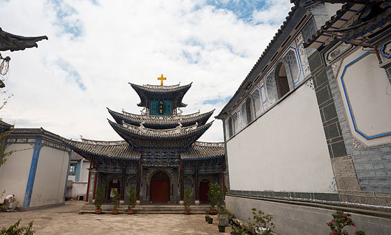 طائفة مسيحية من نوع جديد في الصين تعتمد الاشتراكية! صورة رقم 3