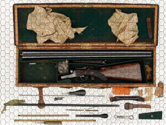 رائحة الموت تفوح من اغلى المسدسات في العالم صورة رقم 4