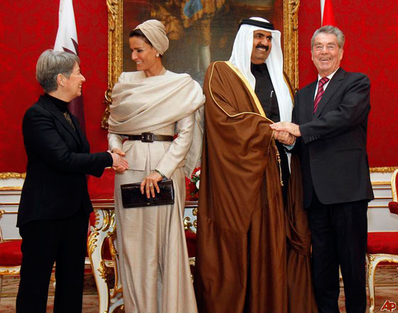 طرابلسي وسارة والشيخة موزة نساء متحكمات بأزواجهن الرؤساء صورة رقم 13