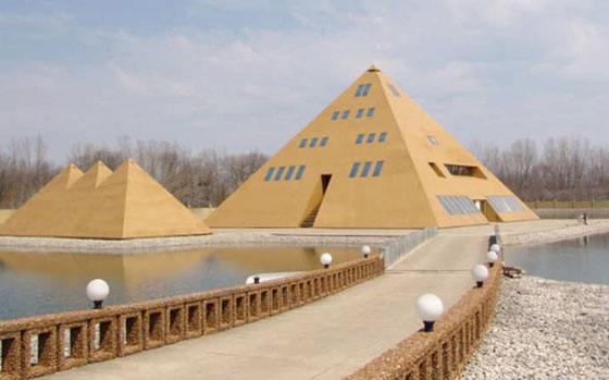 بالصورة والكلمة.. اغرب ثمانية بيوت في العالم صورة رقم 2