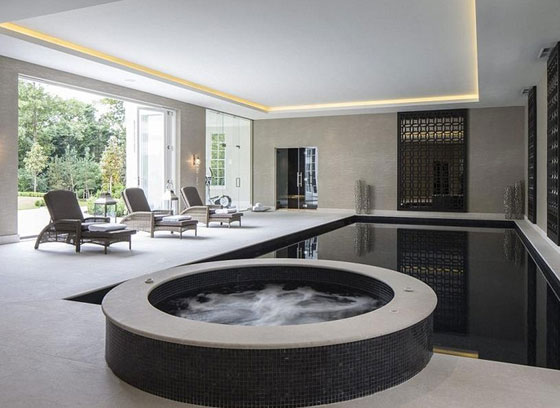 بالصور.. تحفة فنية نادرة تدخل الى عالم العقارات البريطانية صورة رقم 7