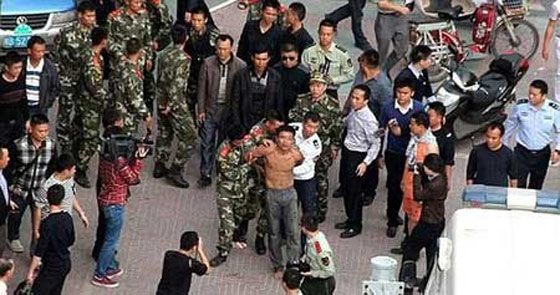 بالصور.. اعتقال صيني خطف حبيبته وهدد بقتلها ما لم تتزوجه صورة رقم 8