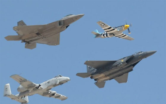 لأول مرة.. مقاتلات امريكية تقصف مواقع داعش في الرقة السورية صورة رقم 4