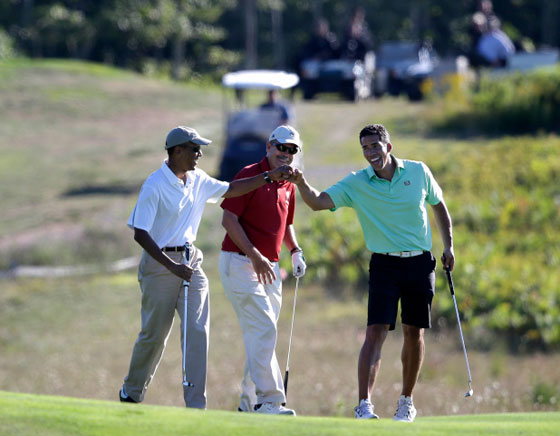 ناس بعزاها وناس بهناها.. داعش يذبح فولي واوباما يلعب الغولف صورة رقم 2