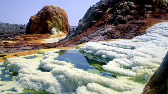 بالصور.. شاهد كيف يتبدى الكوكب الارضي بأروع حالاته في ظل ظواهر مدهشة صورة رقم 12