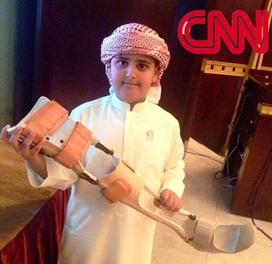 صور اديب البلوشي أصغر عالم عربي: رفض والداه اجهاضه فكافأهما الله بطفل نابغة صورة رقم 1