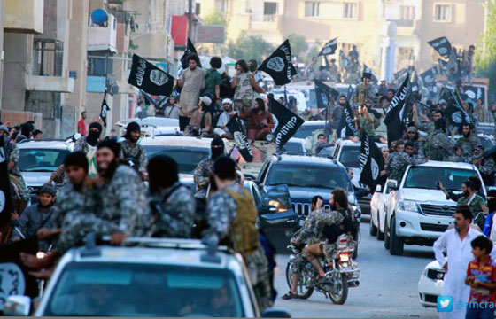 مجموعة ملابس داعش الجديدة تثير العالم.. هل هي واحدة من فظائعه؟ صورة رقم 9