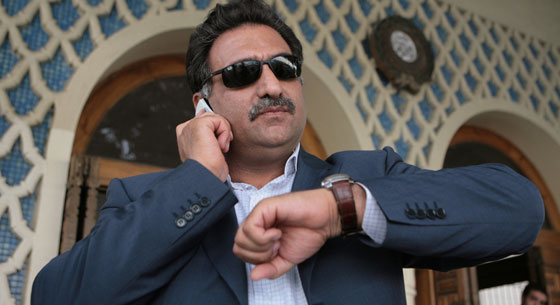 ضاحي خلفان: عزمي بشارة يحرض الشباب السعودي على الثورة صورة رقم 3