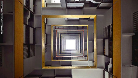 بالصور.. شاهد كيف تتكلم عمارات هونغ كونغ بلغة مختلفة عند تصويرها صورة رقم 3