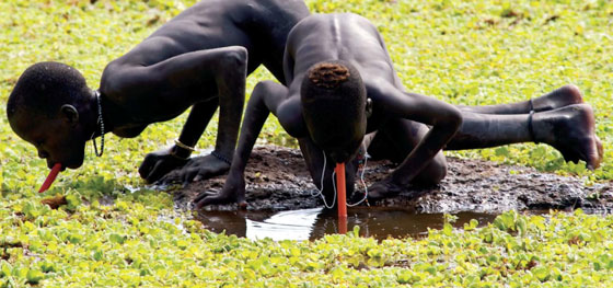 دلو الماء المثلج.. يواجه تسع حقائق عن ازمة المياه في العالم.. تعرف عليها صورة رقم 1