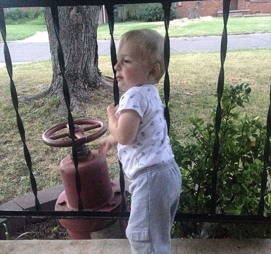 بالصور.. هذه هي الاماكن السحرية التي يحتجز الاطفال انفسهم فيها!! صورة رقم 9