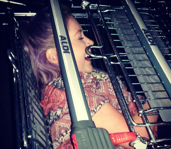 بالصور.. هذه هي الاماكن السحرية التي يحتجز الاطفال انفسهم فيها!! صورة رقم 18