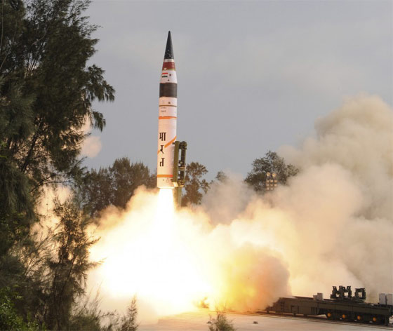 في طريقه الى المنصة.. صاروخ ينقل البشر الى الكوكب الاحمر صورة رقم 1