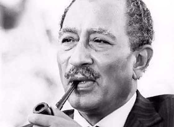  شبيه السادات يستعيد لحظات ظهوره الاول في ميدان التحرير صورة رقم 13