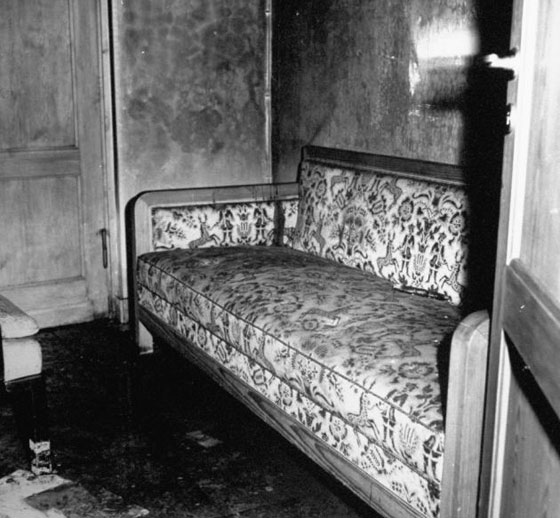 بالصور.. هنا في هذا المخبأ قضى هتلر لحظات حياته الاخيرة صورة رقم 13