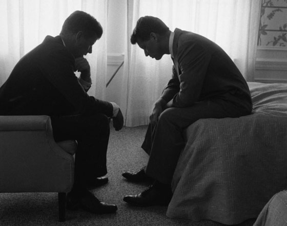 في رسائل قديمة..روبرت كيندي تنبأ بمقتل اخيه الرئيس الامريكي جون كيندي صورة رقم 10