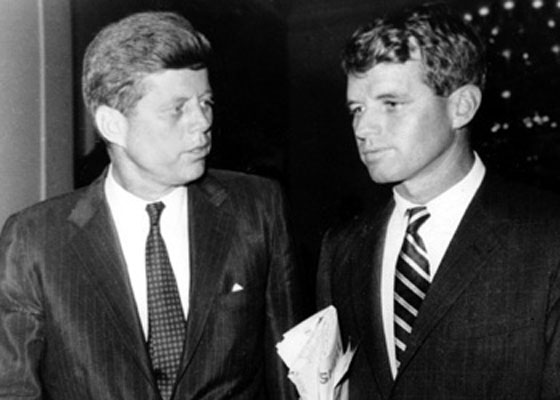 في رسائل قديمة..روبرت كيندي تنبأ بمقتل اخيه الرئيس الامريكي جون كيندي صورة رقم 12