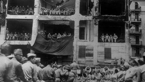 صور لا تنسى من الحرب العالمية الثانية.. في ذكراها  الـ 75 صورة رقم 2