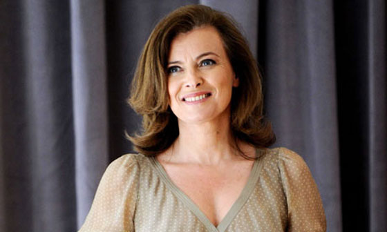 صاعقة تهز باريس.. عشيقة هولاند تكشف اسرار خيانته لها صورة رقم 5