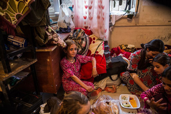 مختطفة ايزيدية تروي تفاصيل تخلصها من قبضة الدواعش صورة رقم 1