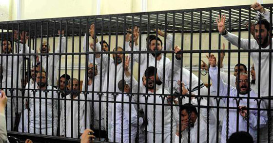 مرسي نقل وثائق سرية لقطر وقد يواجه عقوبة الاعدام شنقا صورة رقم 3