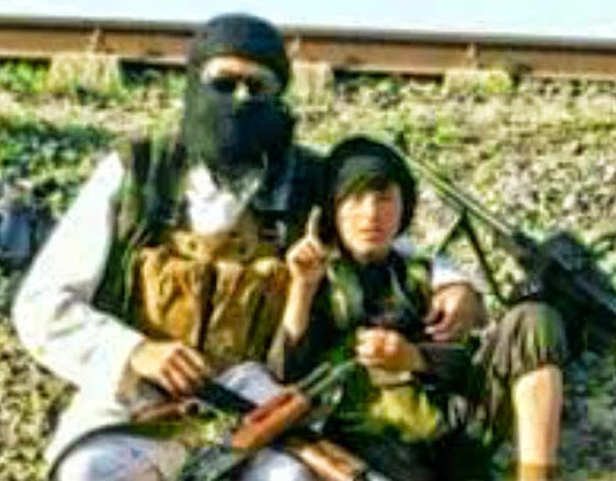 داعش يلعب على المكشوف.. بعد اغتصابه للنساء يفعل الفاحشة بالاطفال!! صورة رقم 1