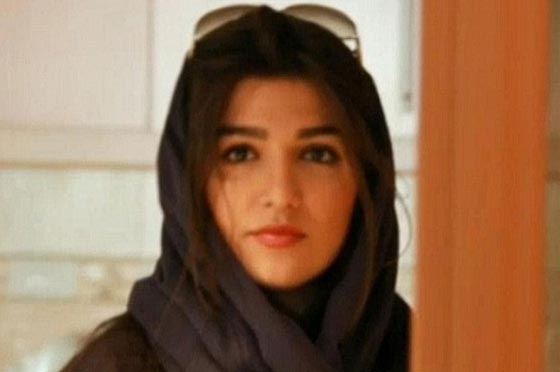  محاولة بريطانية مشاهدة مباراة في ايران افضت بها للاعتقال والسجن!!  صورة رقم 1