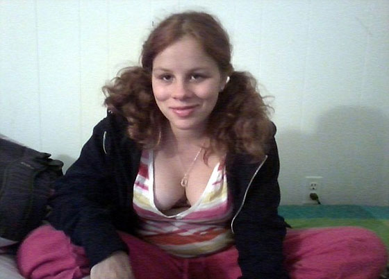 جريمة محيّرة.. ام تقتل طفليها خنقا وتعبر عن حبها الشديد لهما صورة رقم 5