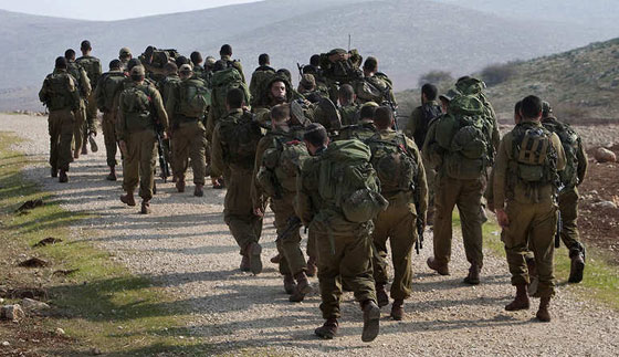 جنود اسرائيليون بارزون يرفضون الخدمة في الاراضي الفلسطينية! صورة رقم 1