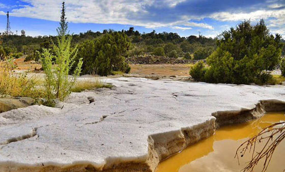 في عز الصيف.. ثلوج تكسو جبال عسير بالسعودية  صورة رقم 5
