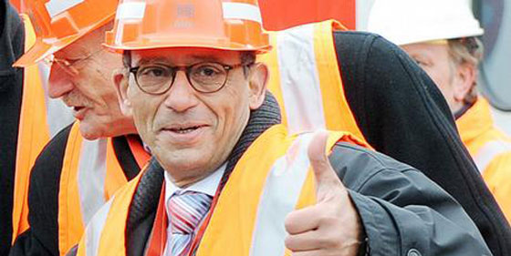 تعرف على اشهر 12 شخصية عربية تعيش في اوروبا - صور صورة رقم 2