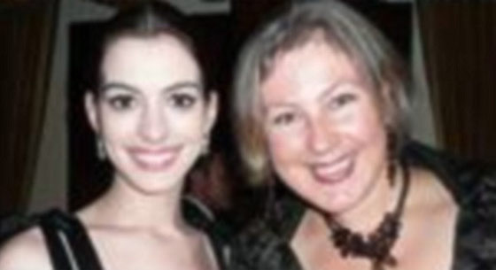 محامية تنشر صورا لها مع مشاهير وسياسيين دون ان تلتقي بهم!! صورة رقم 6