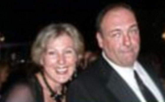 محامية تنشر صورا لها مع مشاهير وسياسيين دون ان تلتقي بهم!! صورة رقم 4