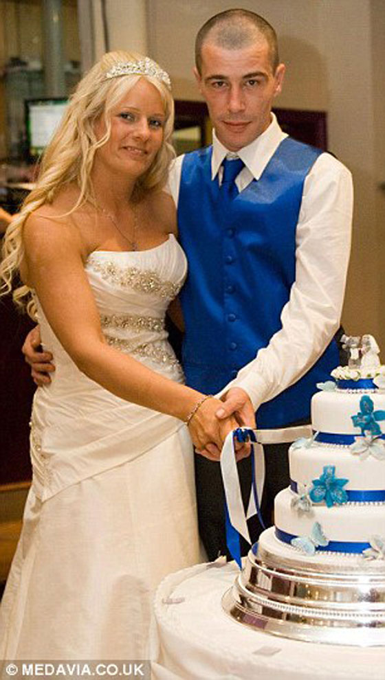 السمنة الزائدة تتسبب بتأجيل عروس لزفافها مدة 17 عاما!! صورة رقم 2