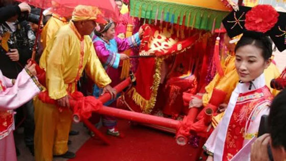 عادات غريبة ومثيرة للمقبلين على الزواج في الصين.. تعرف عليها! صورة رقم 1